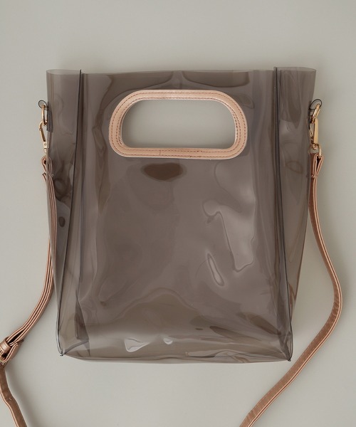 anown（アノン）の「2way仕様 ポーチ付き PVCショルダークリアバッグ【ファッションインフルエンサーanchan×anown 限定コラボ】（ショルダーバッグ・レディース・ブラウン/アイボリー・FREE）」の17枚目の写真