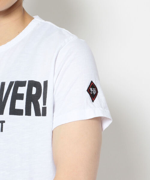 Johnson Motors Inc.（ジョンソン モータース）の「Johnson Motors,Inc./ジョンソン モータース/WAR IS OVER（Tシャツ/カットソー・メンズ・ホワイト・SMALL/MEDIUM/LARGE）」の7枚目の写真