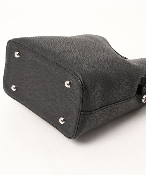 Alite cloth(アリーテクロス)の「2wayバケツハンドショルダーバッグ(ドラムバッグ・レディース・ブラック/キャメル・FREE)」の4枚目の写真