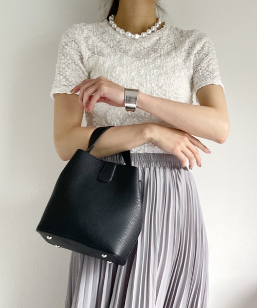 Alite cloth(アリーテクロス)の「2wayバケツハンドショルダーバッグ(ドラムバッグ・レディース・ブラック/キャメル・FREE)」の15枚目の写真