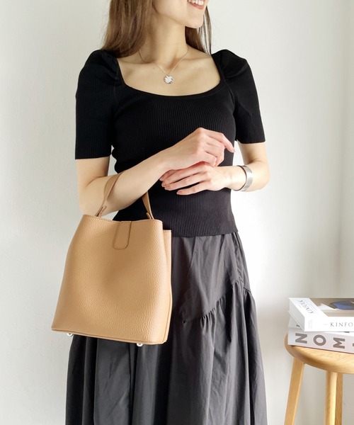 Alite cloth(アリーテクロス)の「2wayバケツハンドショルダーバッグ(ドラムバッグ・レディース・ブラック/キャメル・FREE)」の17枚目の写真