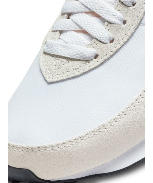 NIKE（ナイキ）の「【NIKE】WAFFLE TRAINER 2（スニーカー・レディース・シルバー・22.5cm/23cm/23.5cm/24cm/24.5cm/25cm/25.5cm/26cm/26.5cm/27cm/27.5cm/28cm/28.5cm）」の8枚目の写真