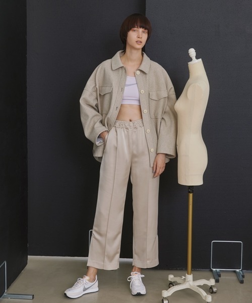 NIKE（ナイキ）の「【NIKE】WAFFLE TRAINER 2（スニーカー・レディース・シルバー・22.5cm/23cm/23.5cm/24cm/24.5cm/25cm/25.5cm/26cm/26.5cm/27cm/27.5cm/28cm/28.5cm）」の15枚目の写真