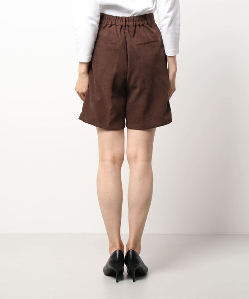 RASVOA（ラスボア）の「【WEB限定】起毛ツイルショートパンツ（その他パンツ・レディース・ブラック/ブラウン/アイボリー・FREE）」の5枚目の写真