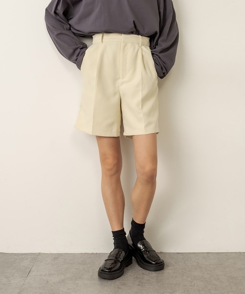 RASVOA（ラスボア）の「【WEB限定】起毛ツイルショートパンツ（その他パンツ・レディース・ブラック/ブラウン/アイボリー・FREE）」の2枚目の写真