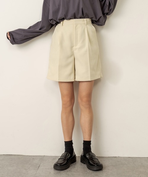 RASVOA（ラスボア）の「【WEB限定】起毛ツイルショートパンツ（その他パンツ・レディース・ブラック/ブラウン/アイボリー・FREE）」の8枚目の写真