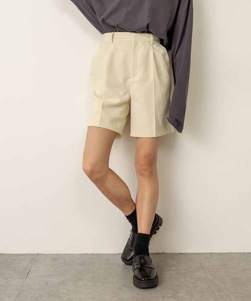 RASVOA（ラスボア）の「【WEB限定】起毛ツイルショートパンツ（その他パンツ・レディース・ブラック/ブラウン/アイボリー・FREE）」の9枚目の写真