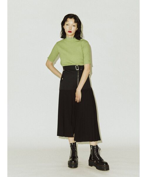 jouetie(ジュエティ)の「ハーフスリーブハイネックトップス(Tシャツ/カットソー・レディース・ブラック/オフホワイト/グリーン・MEDIUM)」の20枚目の写真