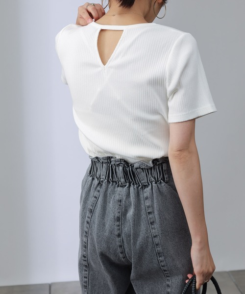 COLONY 2139（コロニートゥーワンスリーナイン）の「【UVカット】ランダムテレコバックトリム半袖Tシャツ（Tシャツ/カットソー・レディース・ブルー系その他/ブラック/オフホワイト・MEDIUM/SMALL/LARGE）」の4枚目の写真