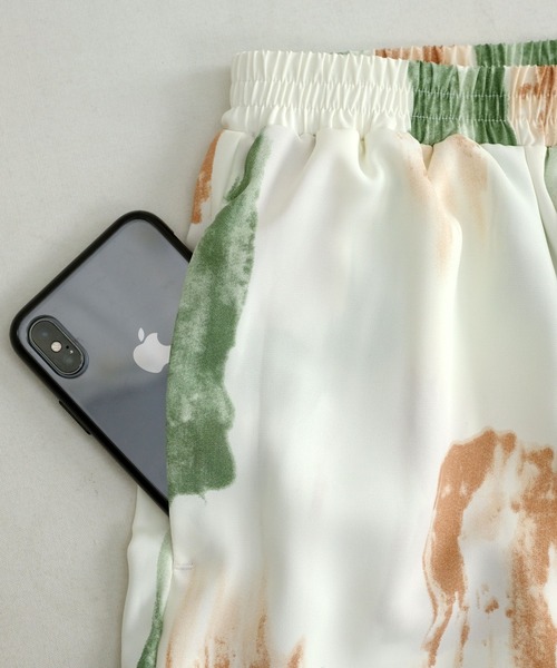 ＡＮＤＪ（アンドジェイ）の「アート柄イージーパンツ（その他パンツ・レディース・オレンジ/ブルー/グリーン・M）」の20枚目の写真