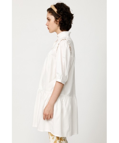 SLY（スライ）の「FRILL SHOULDER S/OP フリルショルダーショート