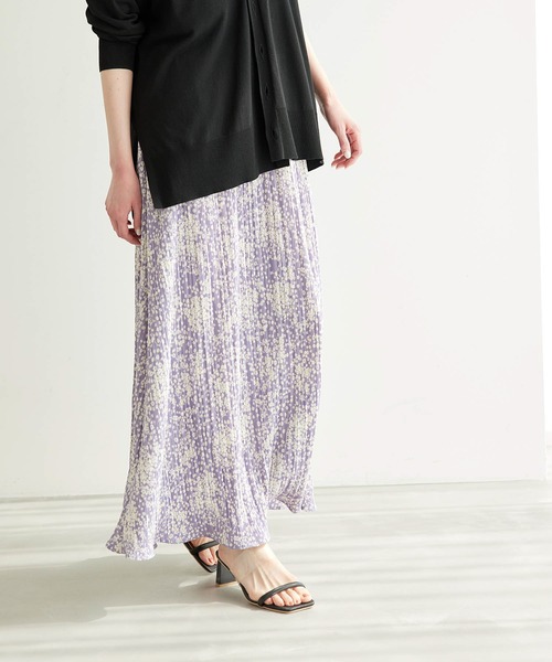ROPE' PICNIC（ロペピクニック）の「【WEB限定】小花柄プリーツスカート（スカート・レディース・パープル/ブラック/ダークブラウン・38）」の3枚目の写真