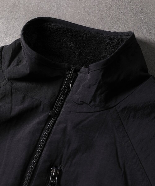 FREAK'S STORE（フリークスストア）の「WEB限定 ナイロン フリース リバーシブルブルゾン/ビッグシルエット/ボアブルゾン（ナイロンジャケット・メンズ・ブラック/ベージュ/オリーブ・SMALL/MEDIUM/LARGE/X-LARGE）」の4枚目の写真