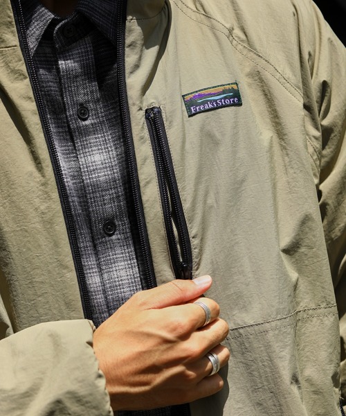 FREAK'S STORE（フリークスストア）の「WEB限定 ナイロン フリース リバーシブルブルゾン/ビッグシルエット/ボアブルゾン（ナイロンジャケット・メンズ・ブラック/ベージュ/オリーブ・SMALL/MEDIUM/LARGE/X-LARGE）」の9枚目の写真