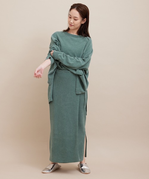 SALON adam et rope'（サロン アダム エ ロペ）の「【極上の肌ざわり】ワイドプルオーバー -CreamyCotton /クリーミーコットン-（ニット/セーター・レディース・グレー/オフホワイト/グリーン・FREE）」の8枚目の写真