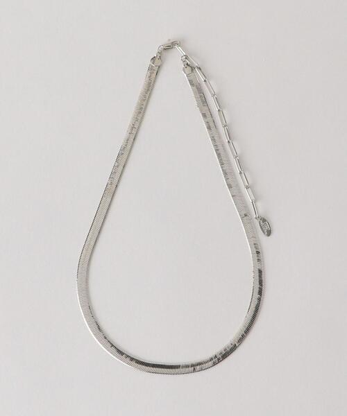 green label relaxing（グリーンレーベルリラクシング）の「フラット スネーク チェーン ネックレス（ネックレス・レディース・シルバー/ゴールド・FREE）」の2枚目の写真