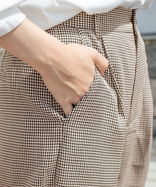 PairPair(ペアペア)の「チェックゆるテーパードパンツ/セットアップ対応(ユニセックス)(その他パンツ・レディース・ベージュ/キャメル・MEDIUM/LARGE)」の22枚目の写真