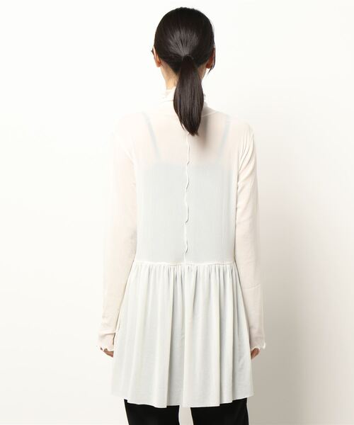 Lui's（ルイス）の「ギャザー切替シアータートルネック（Tシャツ/カットソー・レディース・ブラック/パープル/アイボリー・FREE）」の6枚目の写真