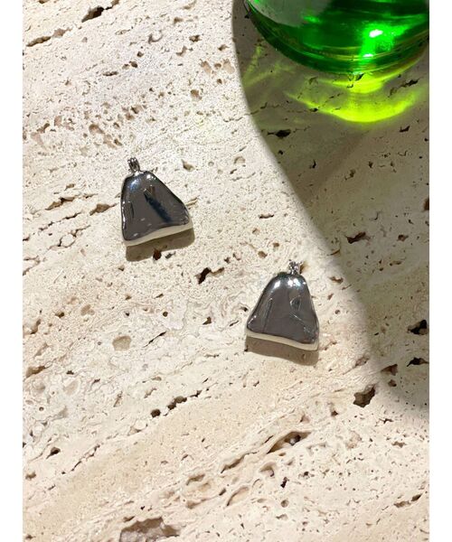 Ungrid（アングリッド）の「メタルデザインミニピアス（ピアス（両耳用）・レディース・シルバー/ゴールド・FREE）」の3枚目の写真