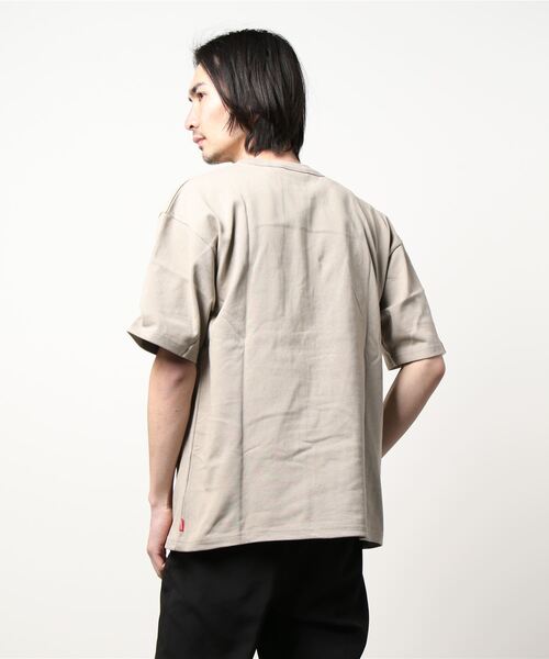 roial(ロイアル)の「DESIGN TEE/ROAIL(ロイアル)半袖Tシャツ(Tシャツ/カットソー・メンズ・ホワイト/ブラック/ベージュ・X-LARGE/SMALL/MEDIUM/LARGE)」の5枚目の写真