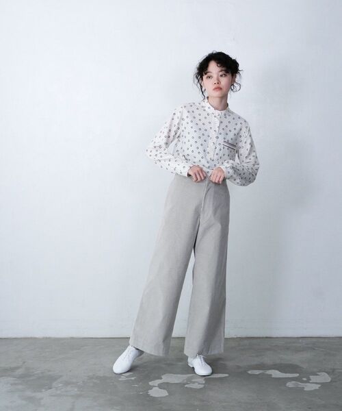 LA MARINE FRANCAISE(マリン フランセーズ)の「Floatのスタンドシャツ(シャツ/ブラウス・レディース・ネイビー/オフホワイト・F)」の3枚目の写真