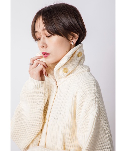 CIENA(シエナ)の「衿付きニットカーディガン(カーディガン/ボレロ・レディース・ブラック/ベージュ/オフホワイト・FREE)」の20枚目の写真