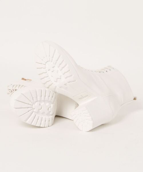 Petiem Duras（プティームデュラス）の「【Petiem Duras】　レースアップショートブーツ（ブーツ・レディース・ホワイト・M/LL/S/L）」の2枚目の写真