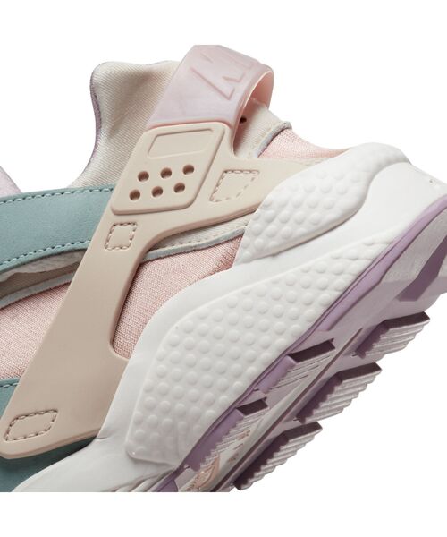 ナイキエアハラチウィメンズシューズ/NikeAirHuarache