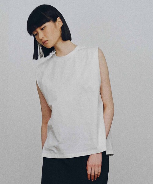 JOSEPH STUDIO(ジョゼフストゥディオ)の「LEE TEE ノースリーブTシャツ(Tシャツ/カットソー・レディース・ホワイト系/ベージュ系・SMALL/MEDIUM/LARGE)」の1枚目の写真