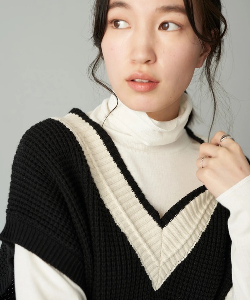 earth music&ecology(アースミュージックアンドエコロジー)の「タートルネックリブカットプルオーバー*(その他トップス・レディース・グレイッシュベージュ/オフホワイト/ブラック/ブルー・FREE)」の2枚目の写真