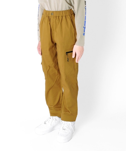 GLAZOS（グラソス）の「[ワイドテーパード]ストレッチツイル・ファスナーデザインカーゴパンツ（カーゴパンツ・キッズ・ブラック/グレー/ブラウン系その他2・130cm/140cm/150cm/160cm/170cm）」の6枚目の写真