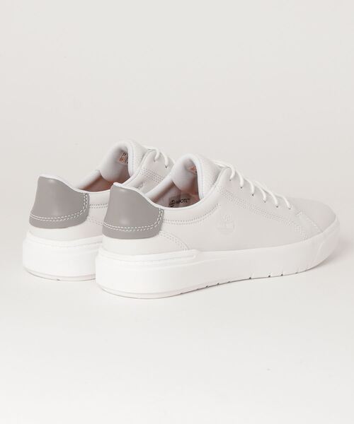 Timberland（ティンバーランド）の「メンズ セネカ ベイ スニーカー - ホワイト（スニーカー・メンズ・ホワイト・25.5cm/26.5cm/27.5cm/30.0cm/25.0cm/26.0cm/27.0cm/28.0cm/29.0cm/28.5cm）」の2枚目の写真