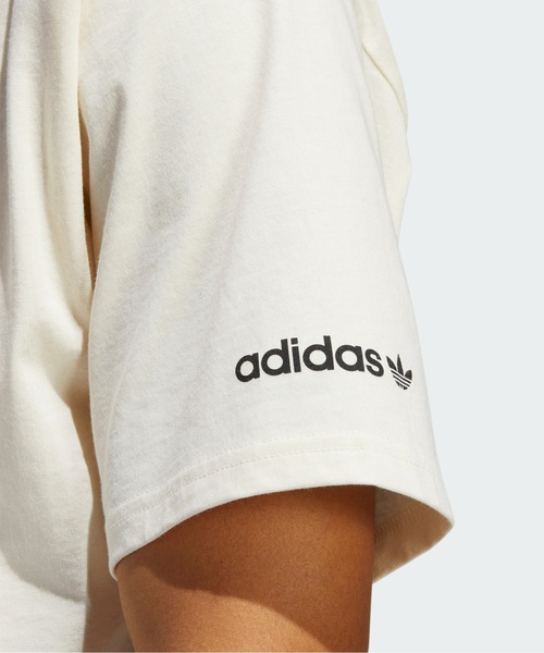 adidas（アディダス）の「トレフォイル リーフ 半袖Tシャツ / アディダスオリジナルス（Tシャツ/カットソー・メンズ・オフホワイト・SMALL/MEDIUM/LARGE/X-LARGE/XX-LARGE/X-SMALL/XXX-LARGE）」の4枚目の写真