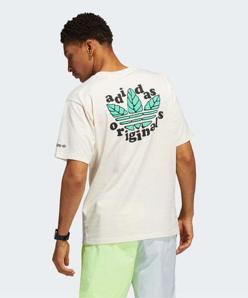 adidas（アディダス）の「トレフォイル リーフ 半袖Tシャツ / アディダスオリジナルス（Tシャツ/カットソー・メンズ・オフホワイト・SMALL/MEDIUM/LARGE/X-LARGE/XX-LARGE/X-SMALL/XXX-LARGE）」の2枚目の写真