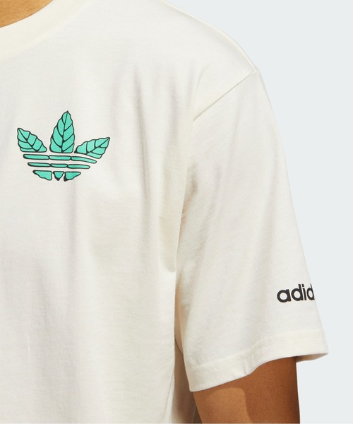adidas（アディダス）の「トレフォイル リーフ 半袖Tシャツ / アディダスオリジナルス（Tシャツ/カットソー・メンズ・オフホワイト・SMALL/MEDIUM/LARGE/X-LARGE/XX-LARGE/X-SMALL/XXX-LARGE）」の3枚目の写真
