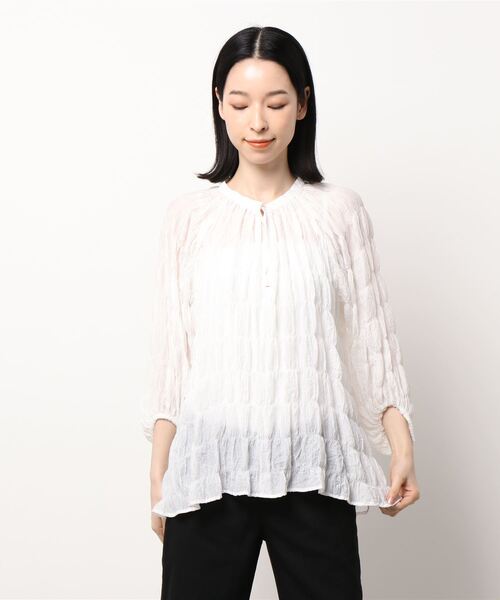 Q（キュー）の「ギャザーエアシャインブラウス（シャツ/ブラウス・レディース・ホワイト/ブラック/ラベンダー・MEDIUM）」の7枚目の写真