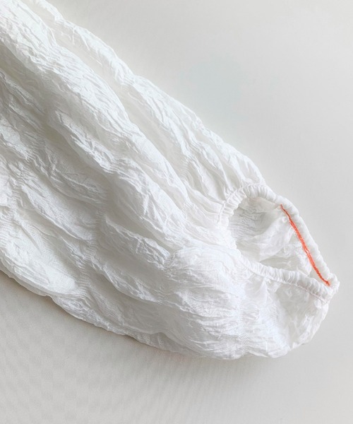 Q（キュー）の「ギャザーエアシャインブラウス（シャツ/ブラウス・レディース・ホワイト/ブラック/ラベンダー・MEDIUM）」の11枚目の写真