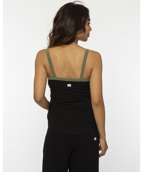 BILLABONG(ビラボン)の「BILLABONG レディース 【CHILLWEAR】 DESIGN CAMI タンクトップ 【2022年夏モデル】/ビラボン(タンクトップ・レディース・ブラック/オフホワイト/オレンジ系その他・MEDIUM)」の4枚目の写真