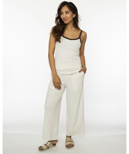 BILLABONG(ビラボン)の「BILLABONG レディース 【CHILLWEAR】 DESIGN CAMI タンクトップ 【2022年夏モデル】/ビラボン(タンクトップ・レディース・ブラック/オフホワイト/オレンジ系その他・MEDIUM)」の8枚目の写真