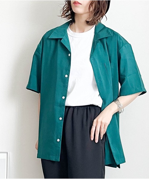 Ritzy（リッツィー）の「ポリ無地 オープンカラーシャツS/S レディース メンズ（シャツ/ブラウス・メンズ・グリーン/グレイッシュベージュ/サックスブルー/ブラック/モカ/ホワイト・LARGE/X-LARGE/MEDIUM）」の6枚目の写真