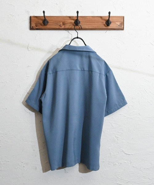 Ritzy（リッツィー）の「ポリ無地 オープンカラーシャツS/S レディース メンズ（シャツ/ブラウス・メンズ・グリーン/グレイッシュベージュ/サックスブルー/ブラック/モカ/ホワイト・LARGE/X-LARGE/MEDIUM）」の12枚目の写真