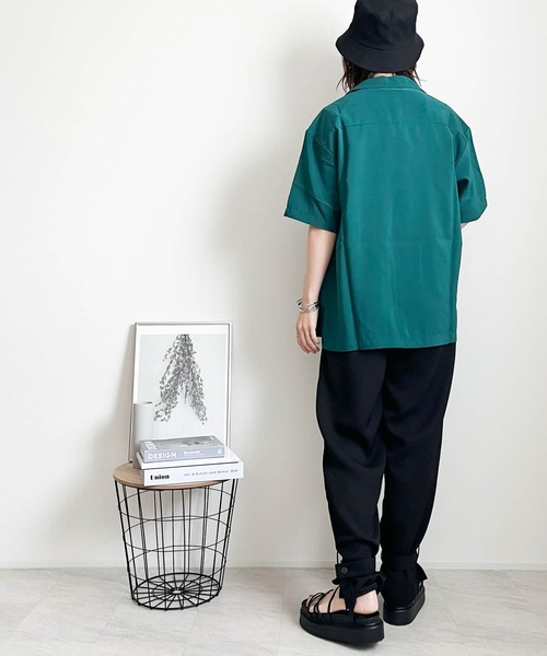 Ritzy（リッツィー）の「ポリ無地 オープンカラーシャツS/S レディース メンズ（シャツ/ブラウス・メンズ・グリーン/グレイッシュベージュ/サックスブルー/ブラック/モカ/ホワイト・LARGE/X-LARGE/MEDIUM）」の9枚目の写真