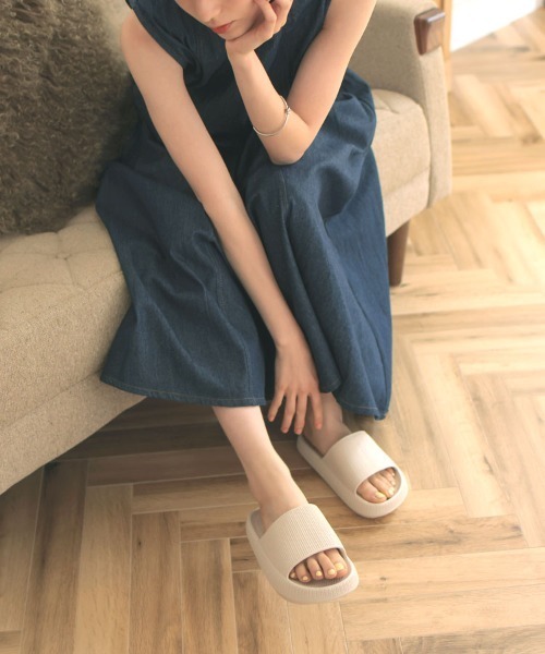 DONOBAN（ドノバン）の「ソフトEVAサンダル [E]（サンダル・レディース・マスタード/ブラック/ブラウン系その他/ホワイト系その他・M(23.0-23.5)/L(24.0-24.5)）」の9枚目の写真