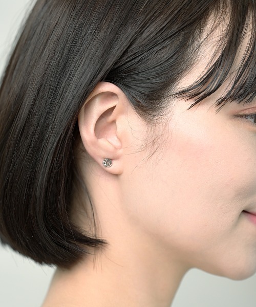 Fun & Daily（ファンアンドデイリー）の「ベリースモールローズピアス（ピアス（両耳用）・レディース・シルバー/ゴールド・FREE）」の10枚目の写真