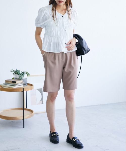 ECRIRE（エクリール）の「タック入りショートパンツ（その他パンツ・レディース・ブラック/イエロー/モカ・M/S）」の9枚目の写真