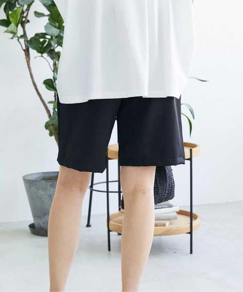 ECRIRE（エクリール）の「タック入りショートパンツ（その他パンツ・レディース・ブラック/イエロー/モカ・M/S）」の16枚目の写真