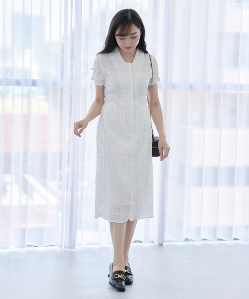 Lamoa(ラモア)の「Lamoa/シワ加工 襟付き シャツワンピース(ワンピース・レディース・ホワイト/ネイビー・FREE)」の8枚目の写真