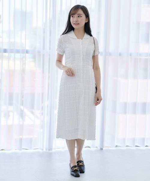 Lamoa(ラモア)の「Lamoa/シワ加工 襟付き シャツワンピース(ワンピース・レディース・ホワイト/ネイビー・FREE)」の6枚目の写真