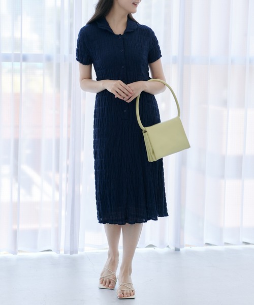 Lamoa(ラモア)の「Lamoa/シワ加工 襟付き シャツワンピース(ワンピース・レディース・ホワイト/ネイビー・FREE)」の19枚目の写真