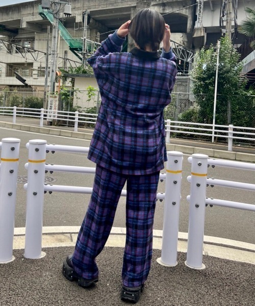 Candy Stripper（キャンディストリッパー）の「ANARCHY BEAR POLO トップス（ポロシャツ・レディース・グリーン/ブルー/イエロー・2）」の17枚目の写真